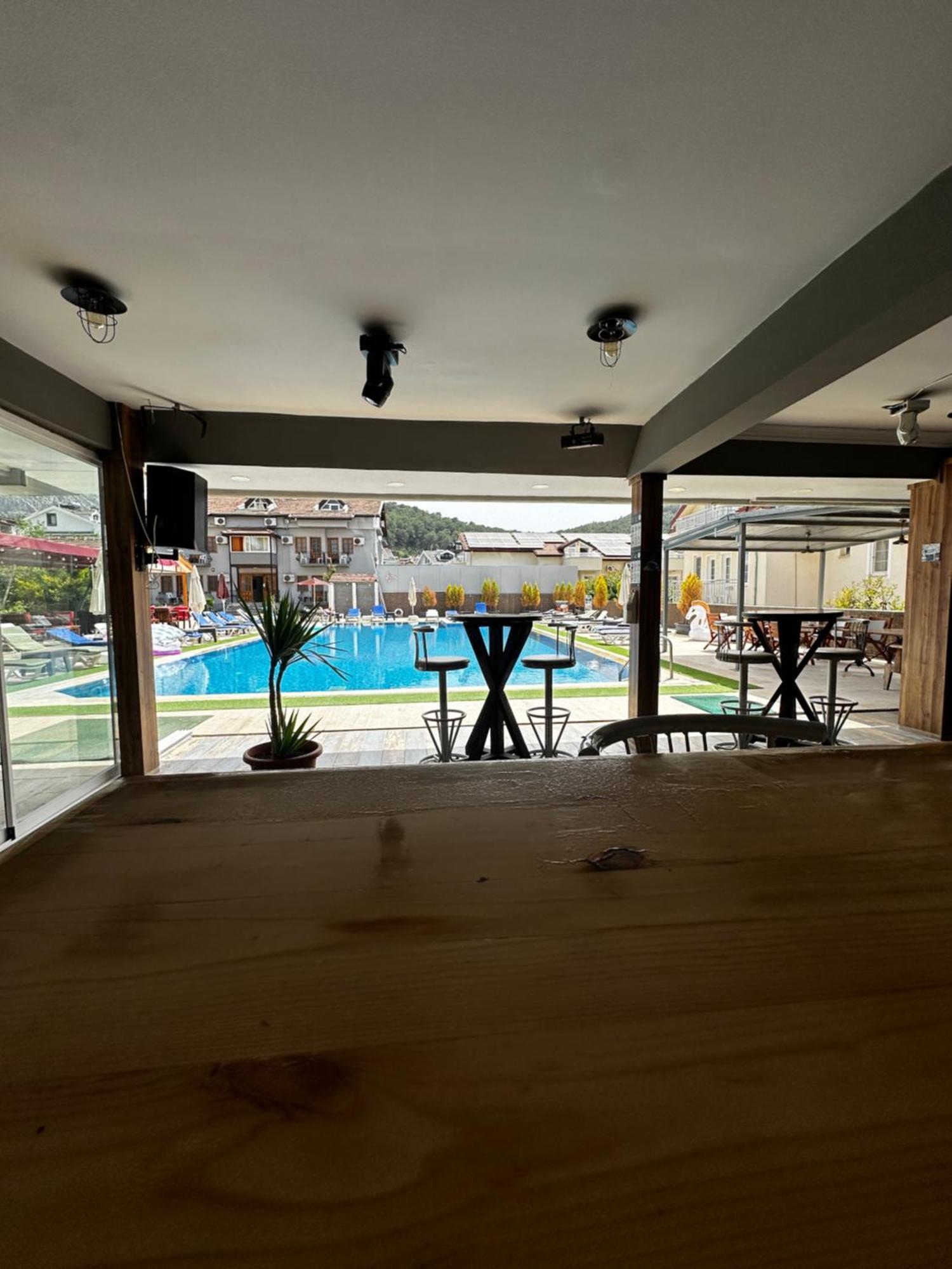Carmina Hotel Ovacık Buitenkant foto