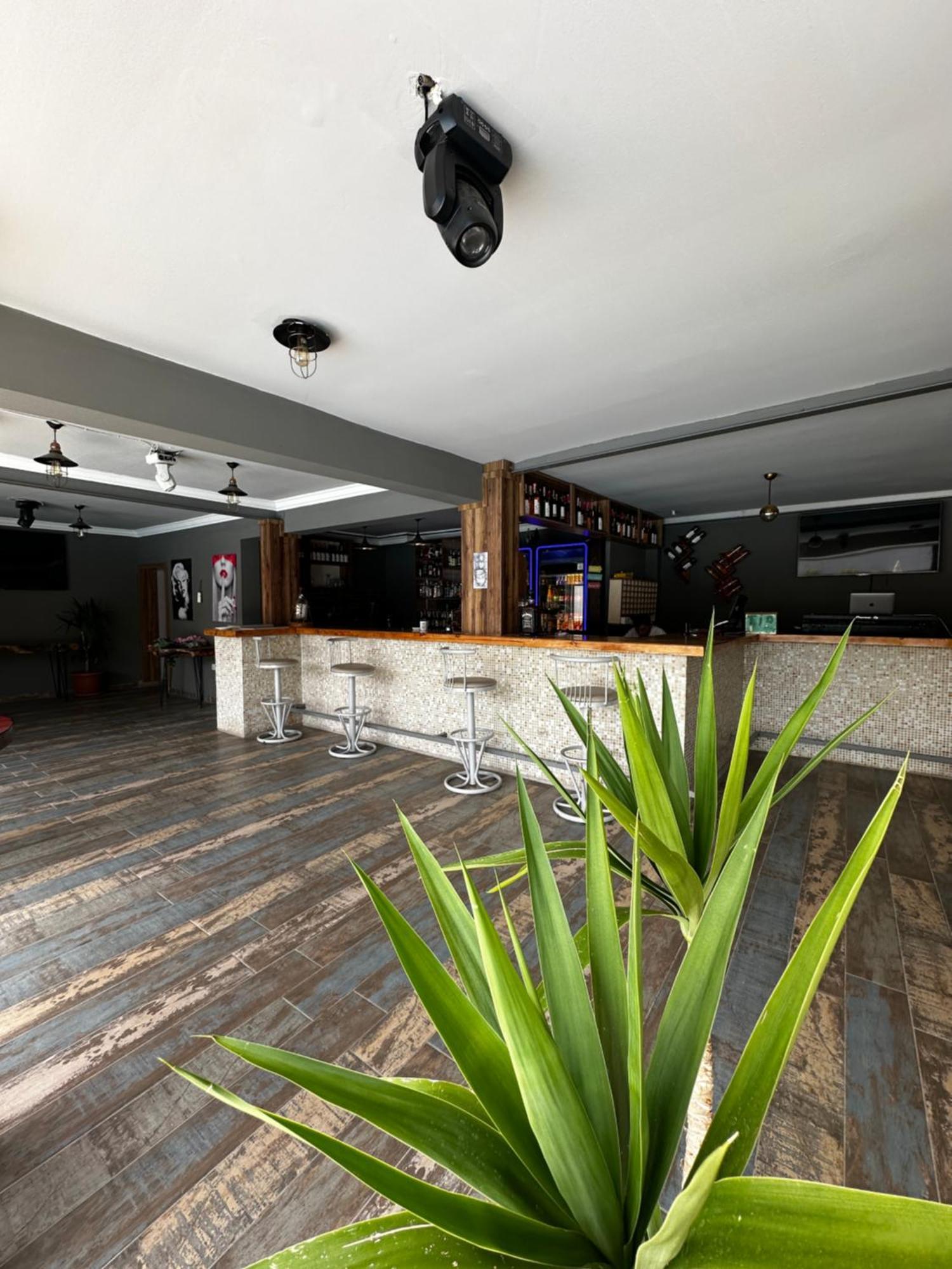 Carmina Hotel Ovacık Buitenkant foto