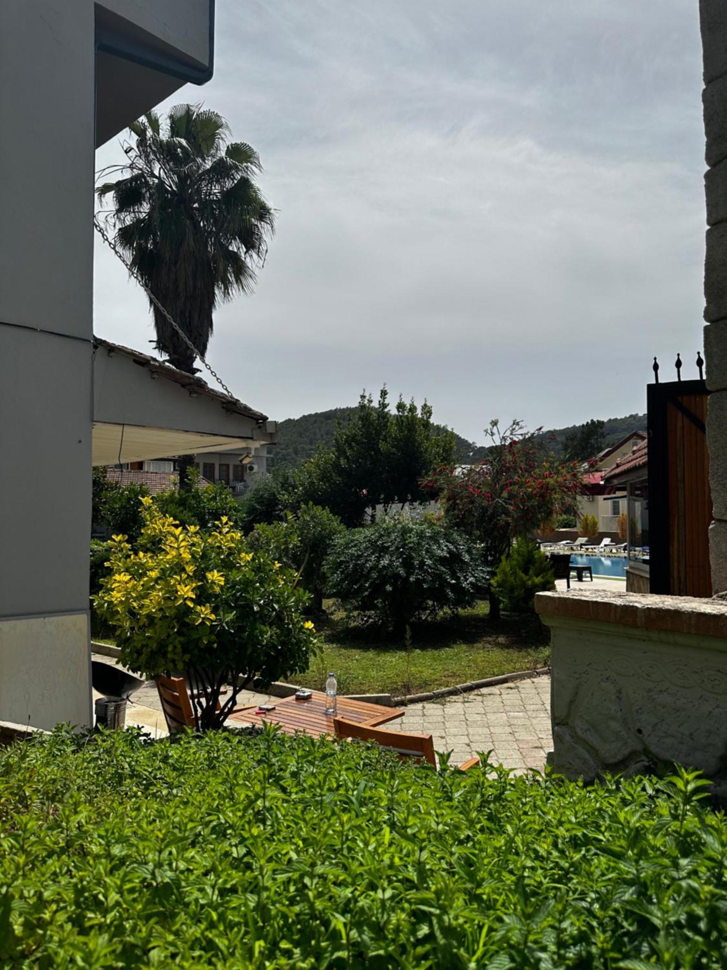 Carmina Hotel Ovacık Buitenkant foto