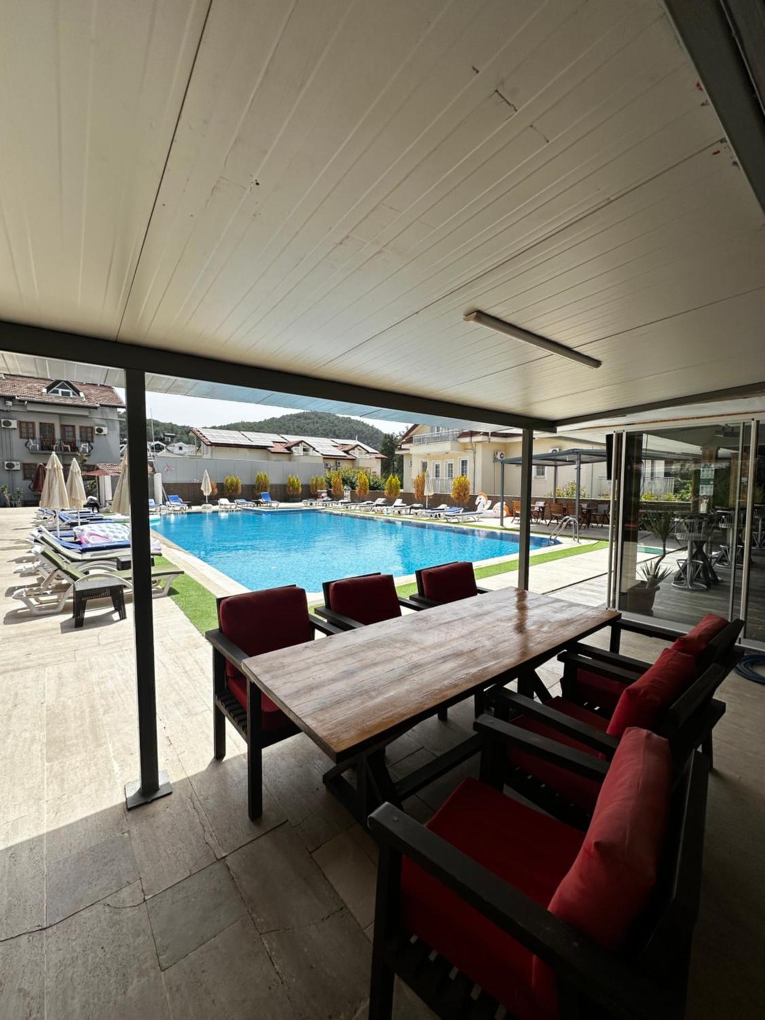 Carmina Hotel Ovacık Buitenkant foto