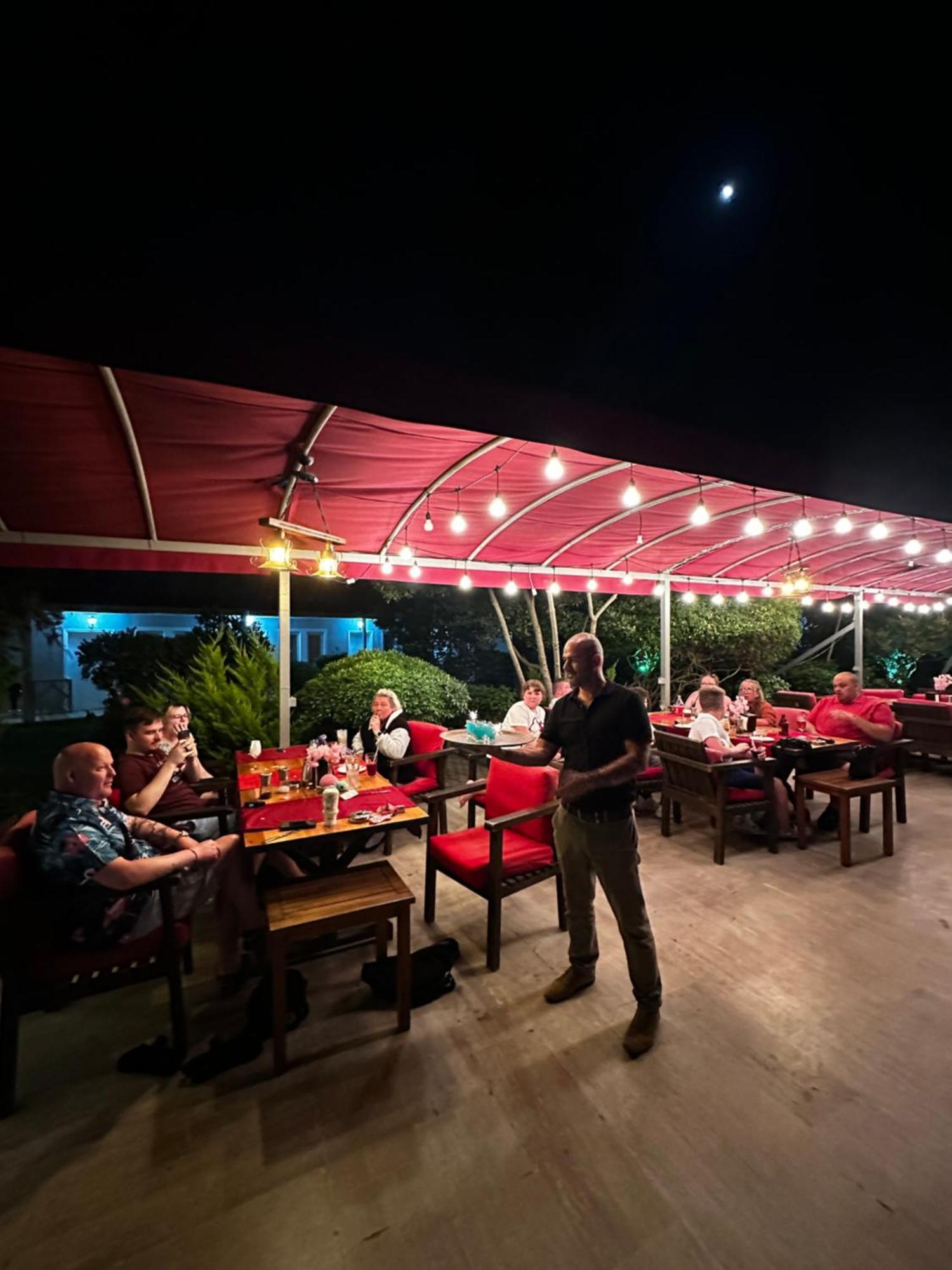 Carmina Hotel Ovacık Buitenkant foto