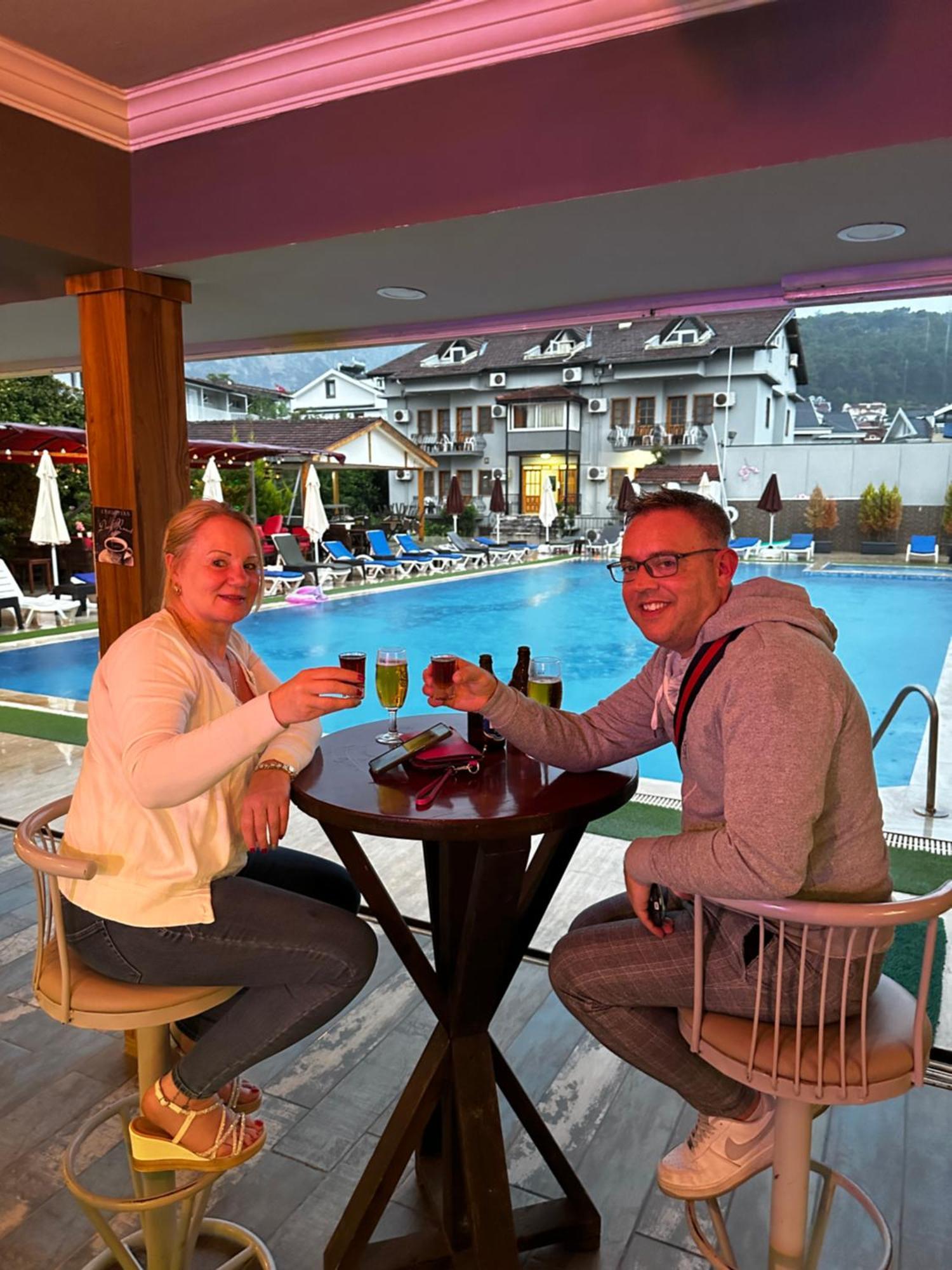 Carmina Hotel Ovacık Buitenkant foto